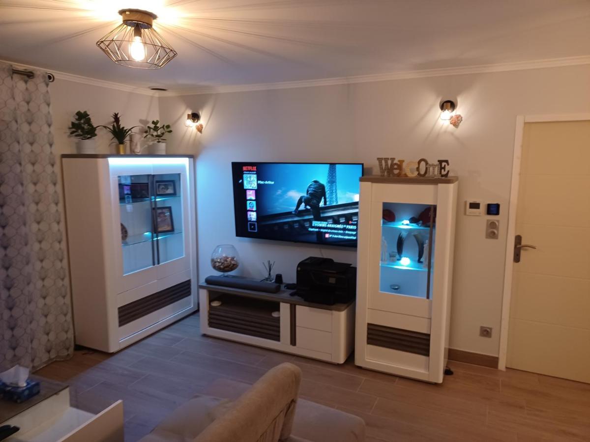 Chambre Privee/Climatisee+Tv /Petit Dejeuner Inclu/Tout Confort Nevers Dış mekan fotoğraf