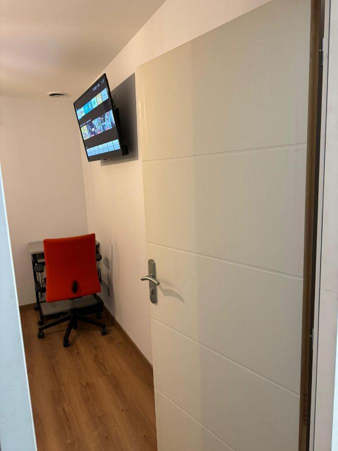 Chambre Privee/Climatisee+Tv /Petit Dejeuner Inclu/Tout Confort Nevers Dış mekan fotoğraf