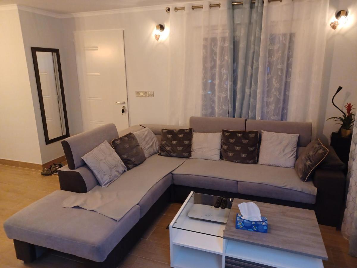 Chambre Privee/Climatisee+Tv /Petit Dejeuner Inclu/Tout Confort Nevers Dış mekan fotoğraf