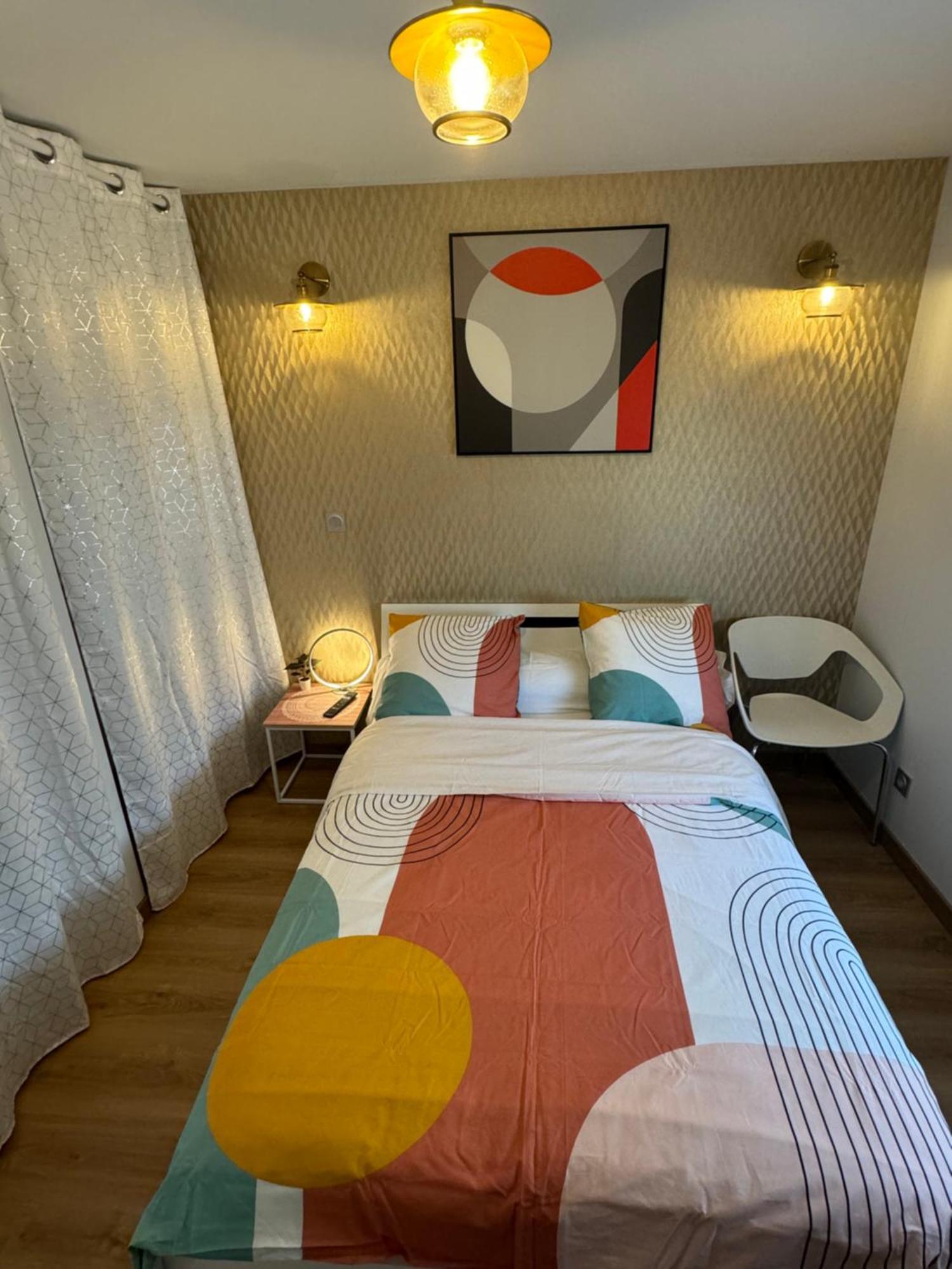 Chambre Privee/Climatisee+Tv /Petit Dejeuner Inclu/Tout Confort Nevers Dış mekan fotoğraf